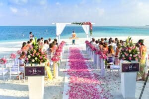 10 Creative Wedding Ceremony Ideas